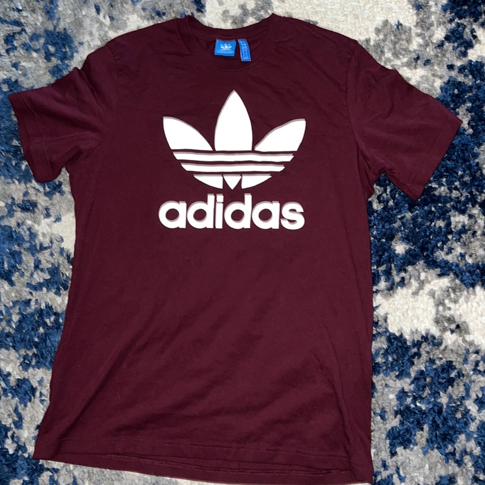 Adidas men’s tshirt never worn no tags